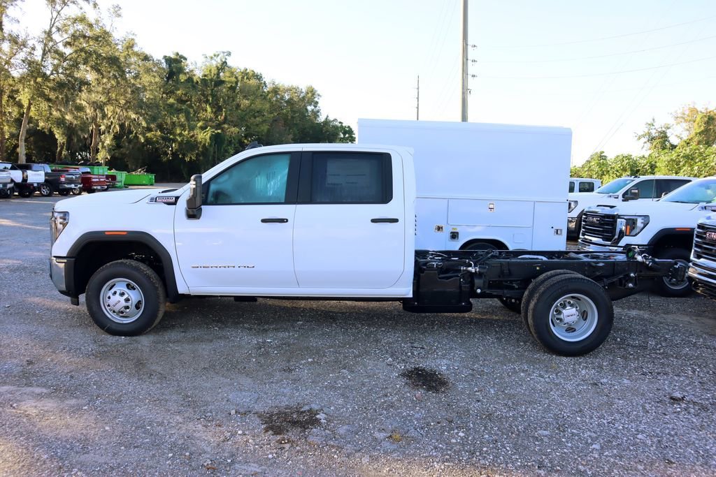 New 2026 Summit White GMC Pro image 4