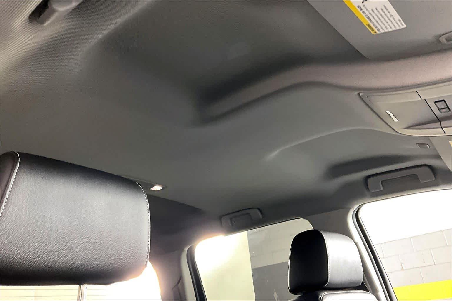 Used 2018 Onyx Black GMC SLT image 13