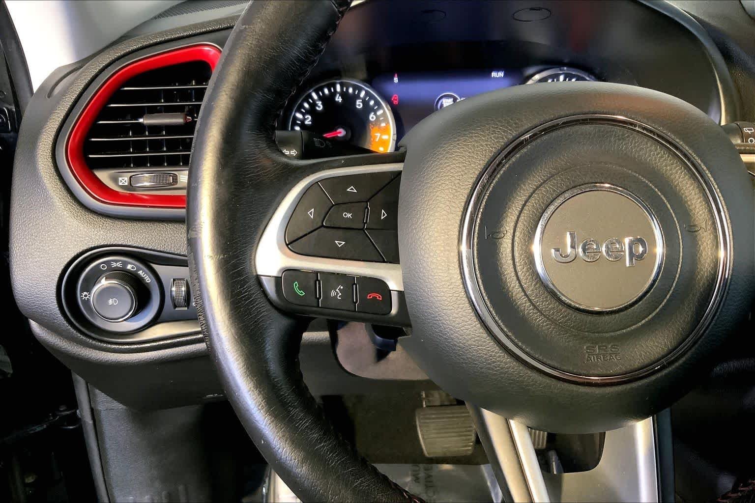 Used 2017 Black Jeep Trailhawk image 24
