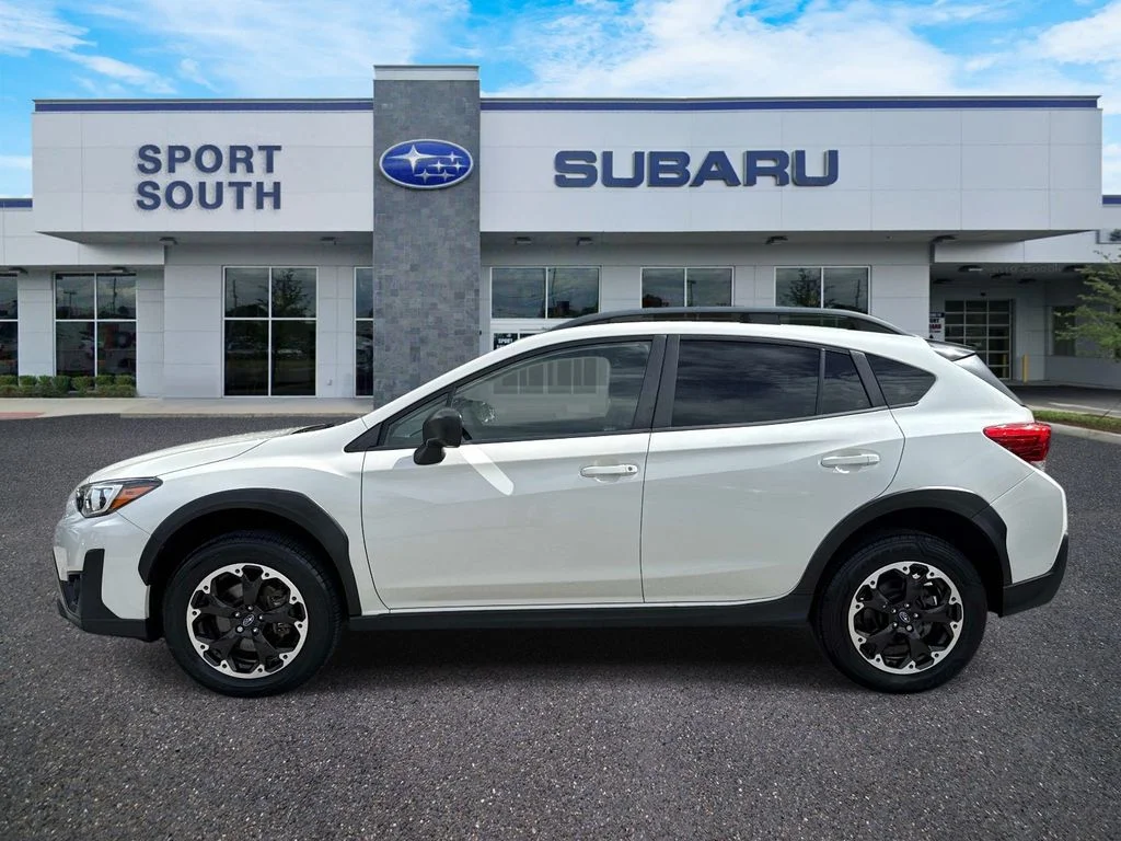 Used 2023 White Subaru Base image 6