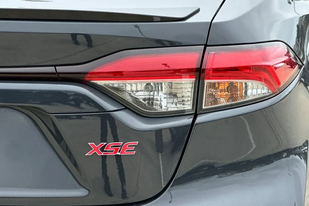 New 2026 Underground with Midnight Black Metallic roof <sup>1</sup> Toyota  XSE image 24