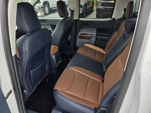 Used 2023 White Ford Lariat image 11