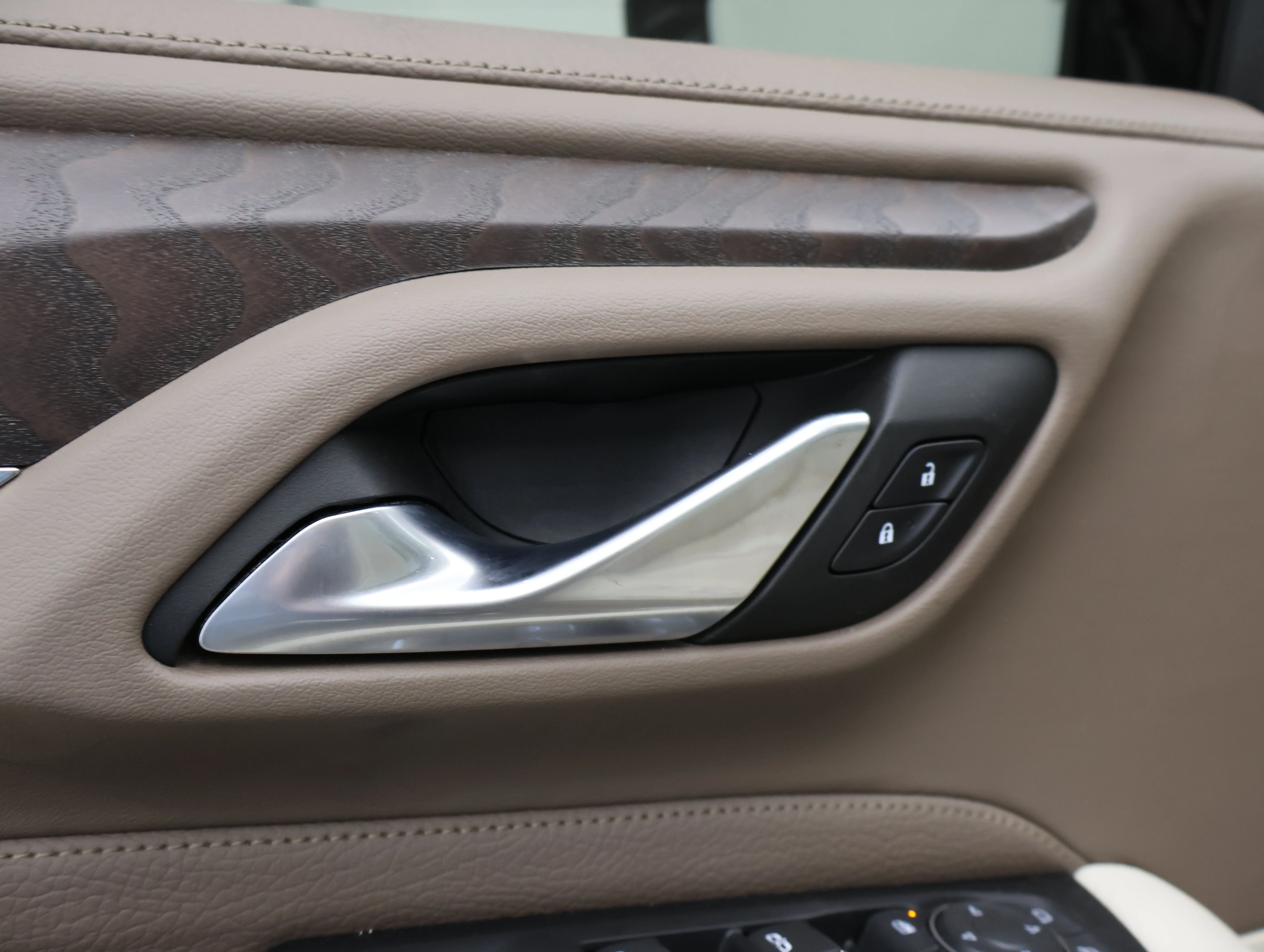 Used 2022 Redwood Metallic GMC Denali image 45