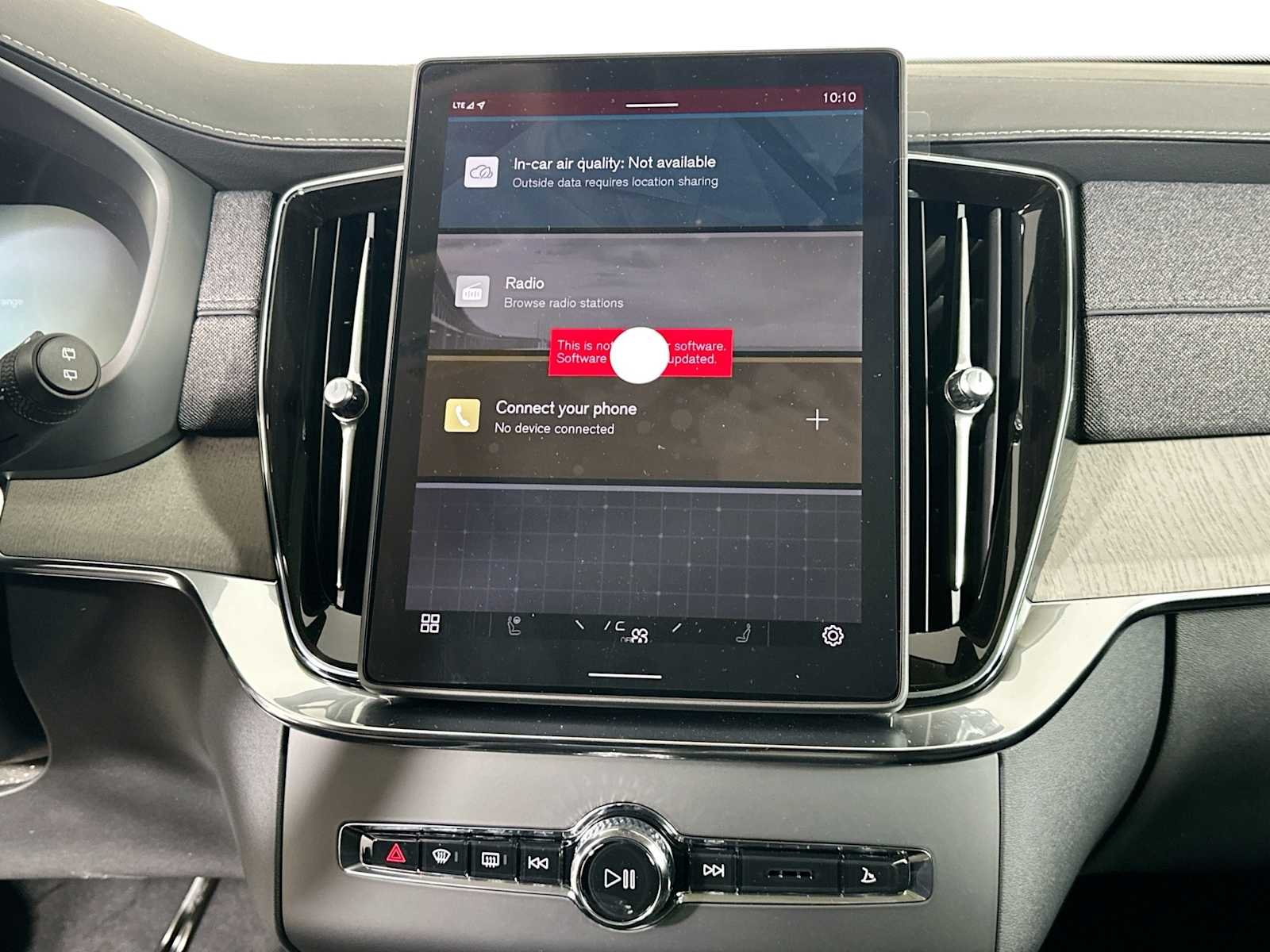 2025 Volvo XC90 Ultra - Photo 13