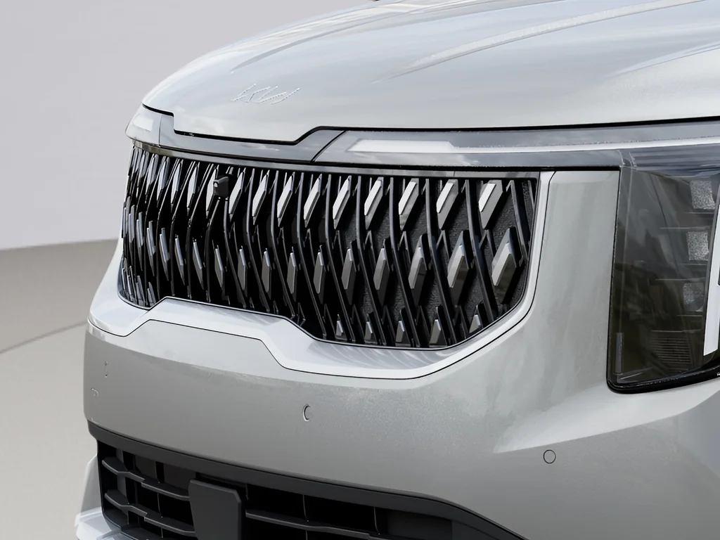 New 2027 Ivory Silver Kia EX image 27