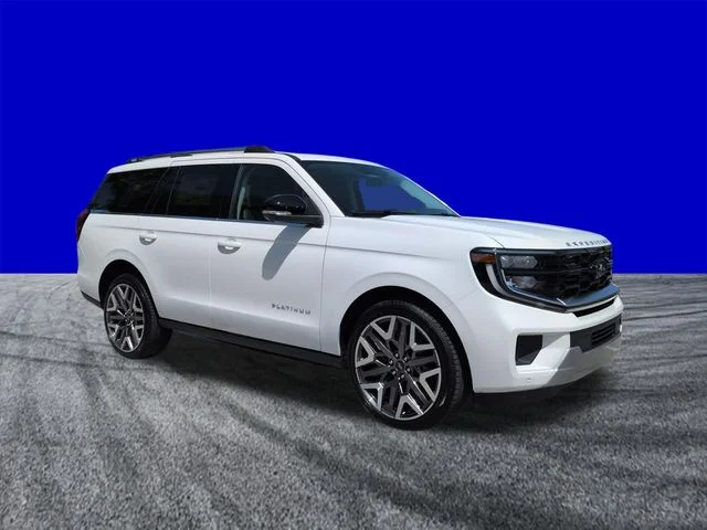 New 2026 Star White Metallic Tri-Coat Ford Platinum® image 2