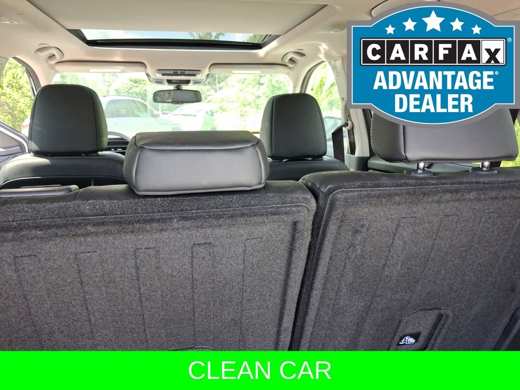Used 2024 White Nissan SL image 8