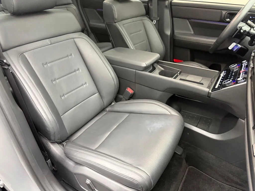 Used 2025 Gray Hyundai Calligraphy image 39