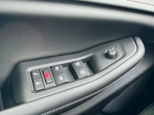 New 2026 Black Jeep Altitude image 22