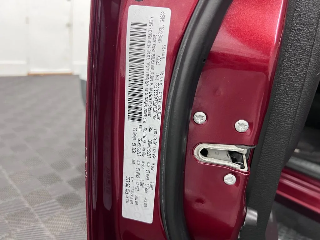 Used 2018 Delmonico Red Pearlcoat Ram Big Horn image 24