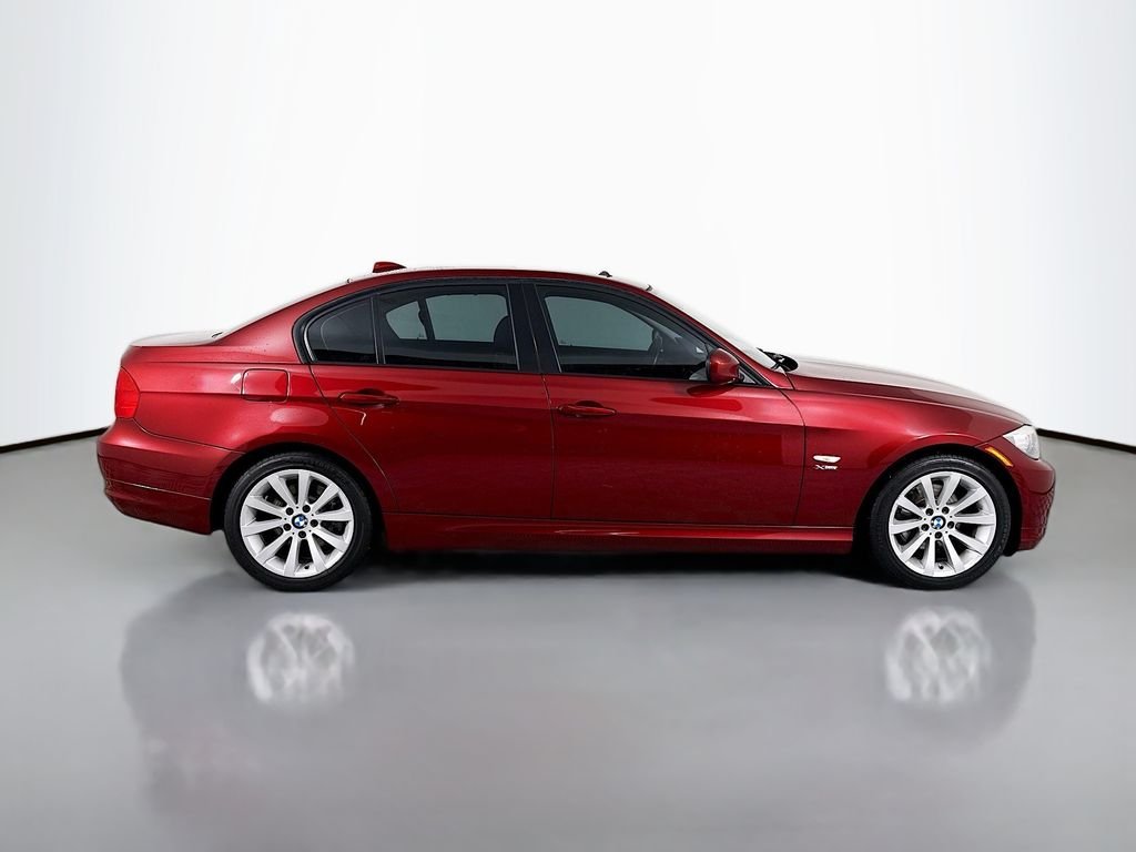 Used 2011 Red BMW 328i xDrive image 8