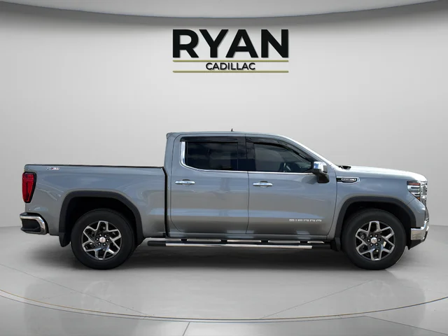 2024 GMC Sierra 1500 SLT - Photo 8