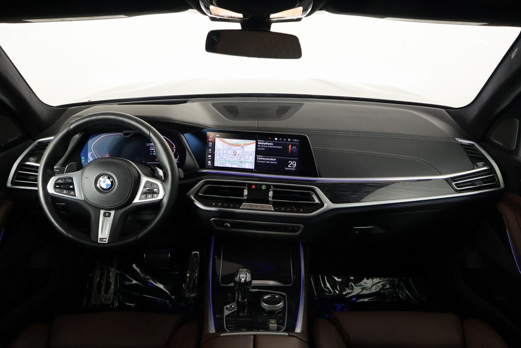 Certified Used 2022 Arctic Grey Metallic BMW xDrive40i image 8