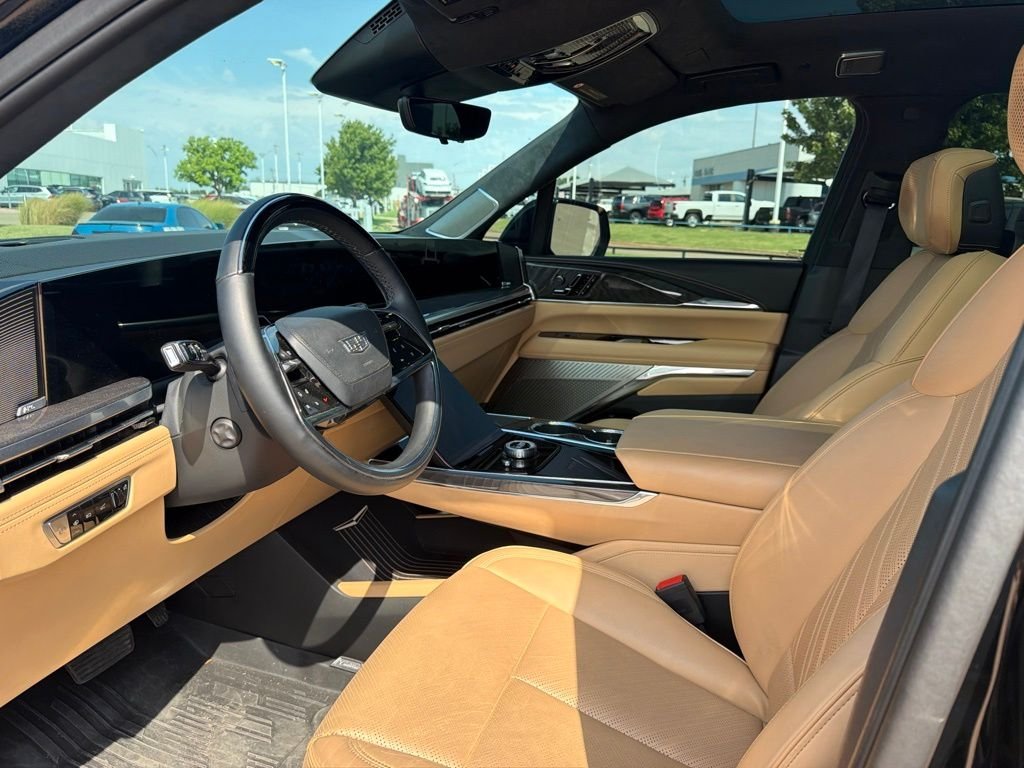 Used 2025 Black Cadillac Sport 2 image 8