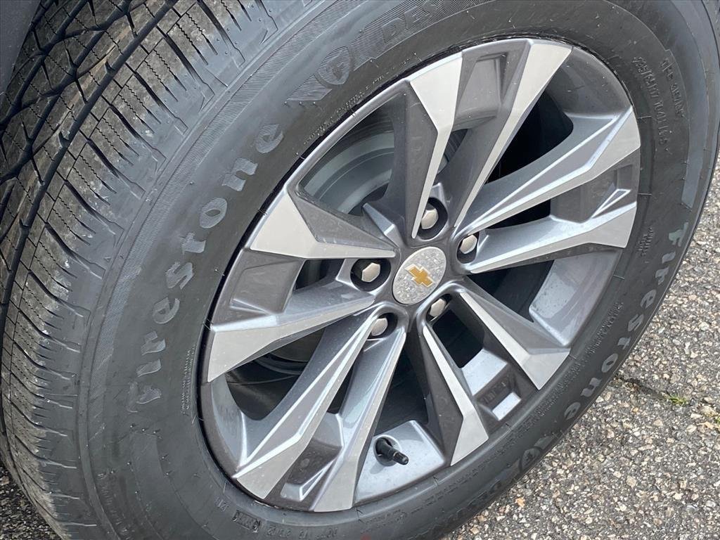New 2026 Sterling Gray Metallic Chevrolet LT image 21