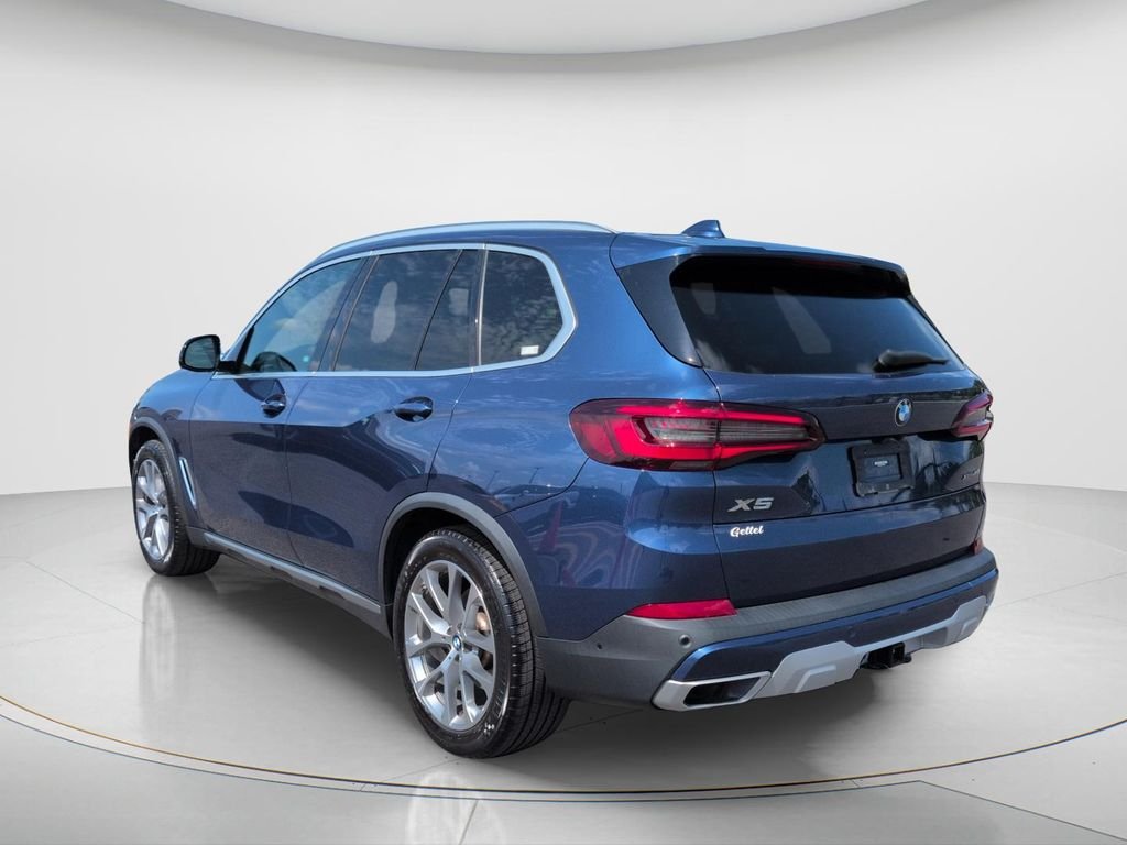 Used 2022 Blue BMW xDrive40i image 7