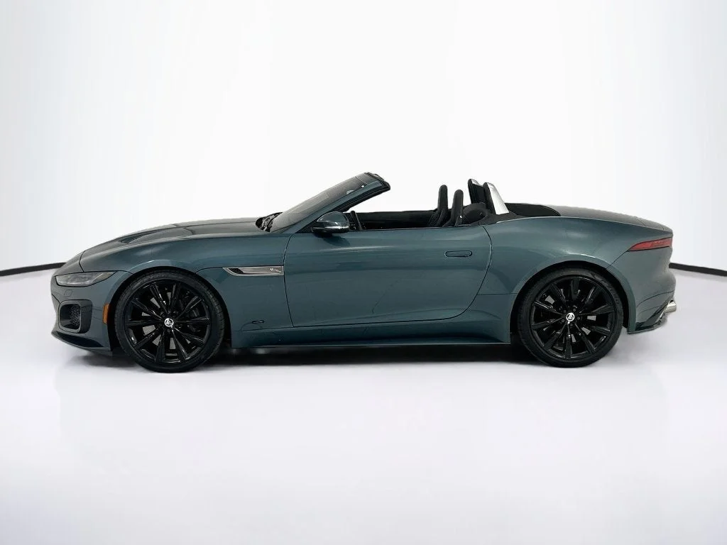 2024 Jaguar F-Type R75 - Photo 8