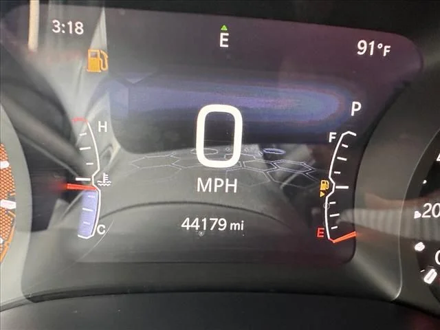 Used 2025 Silver Jeep Trailhawk image 21
