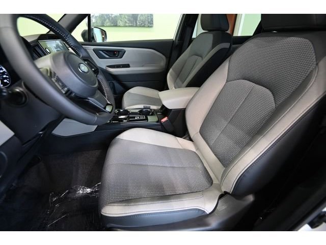 New 2026 CRYSTAL WHITE PEARL Subaru Premium image 7