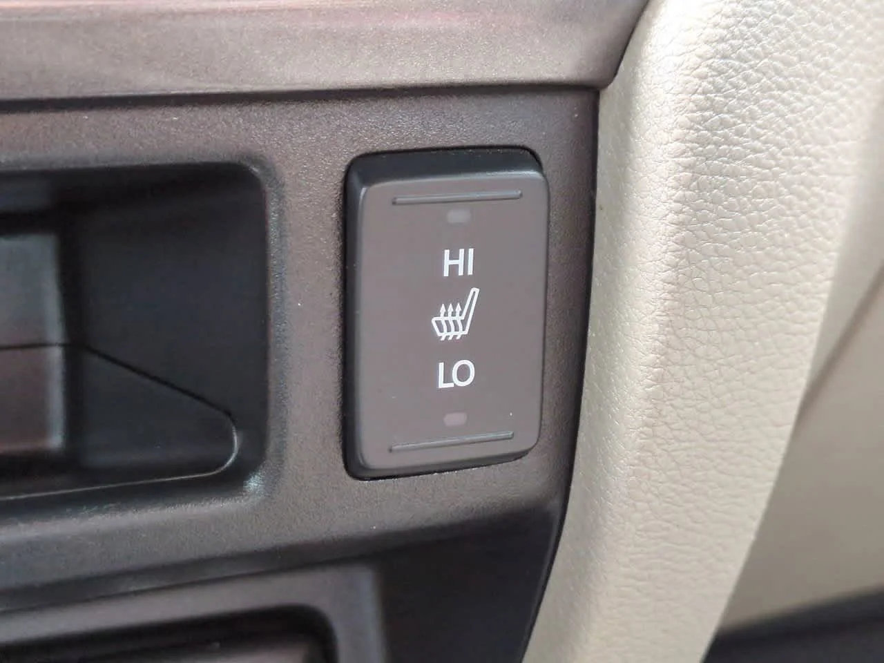 Used 2017  Honda EX-L image 23