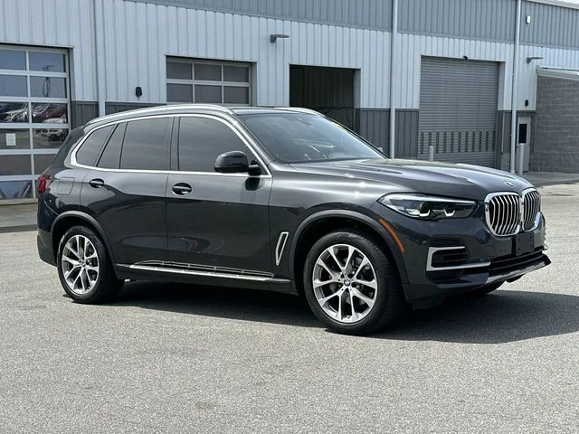 Used 2023 Gray BMW xDrive40i image 14