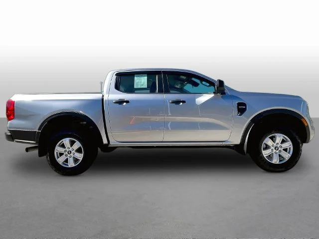 Used 2024 Silver Ford XL image 9