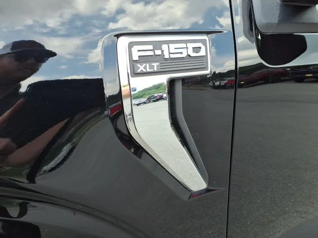 Used 2025 Black Ford XLT image 15