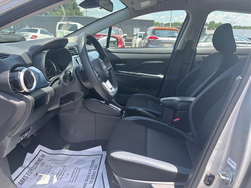 Used 2025 Silver Nissan 1.6 SV image 11