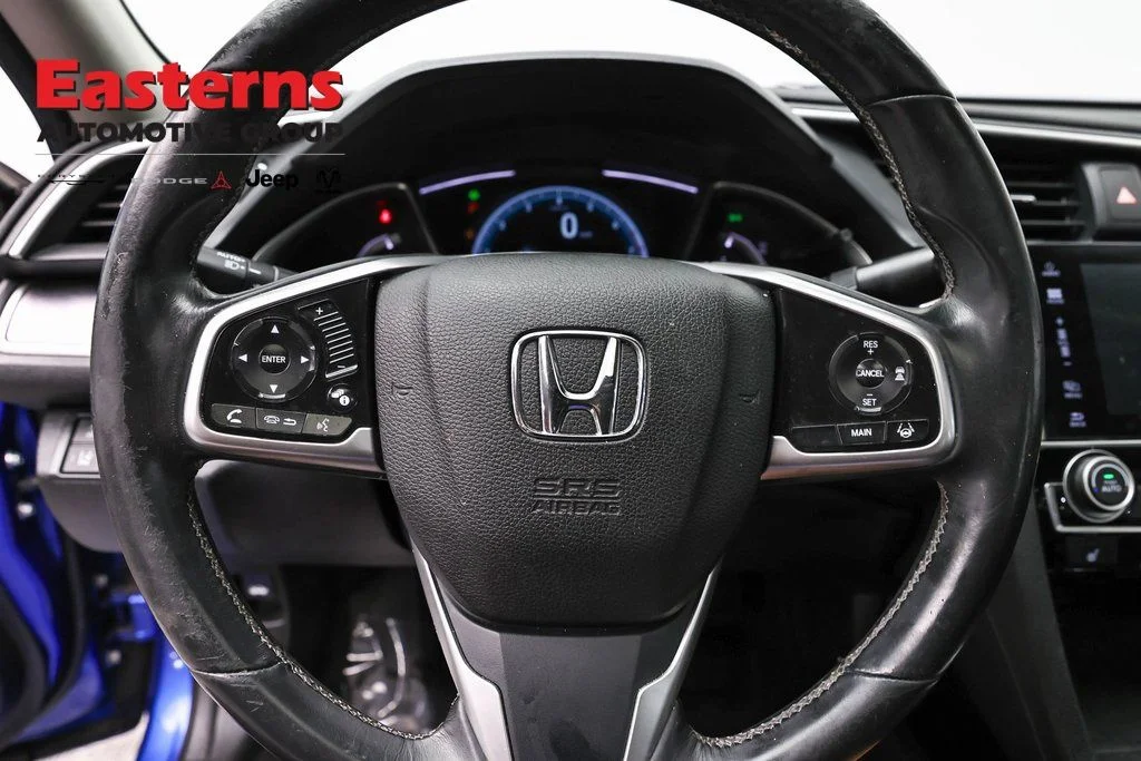 Used 2017 Blue Honda Touring image 12