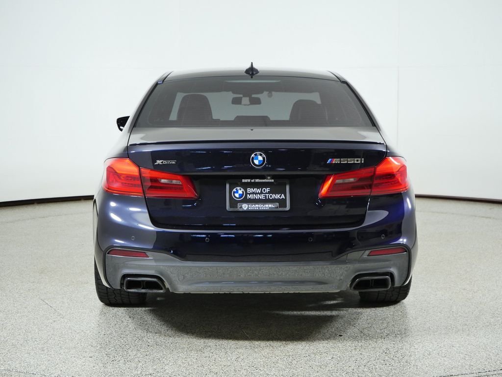 Used 2018 Carbon Black Metallic BMW M550i xDrive image 11