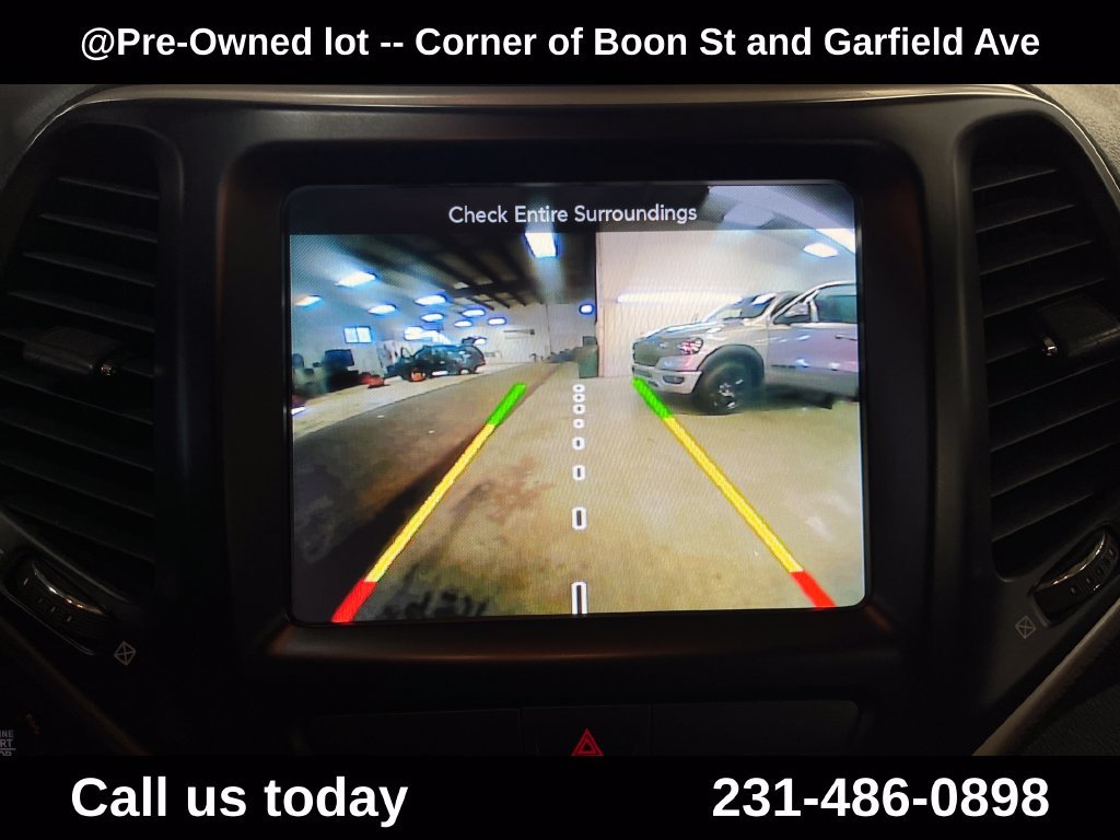 Used 2017 Black Jeep Limited image 22