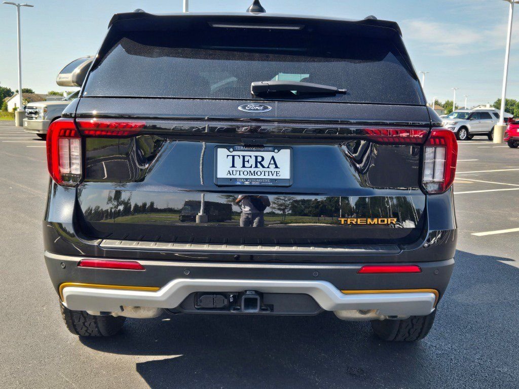 2026 Ford Explorer Tremor - Photo 16