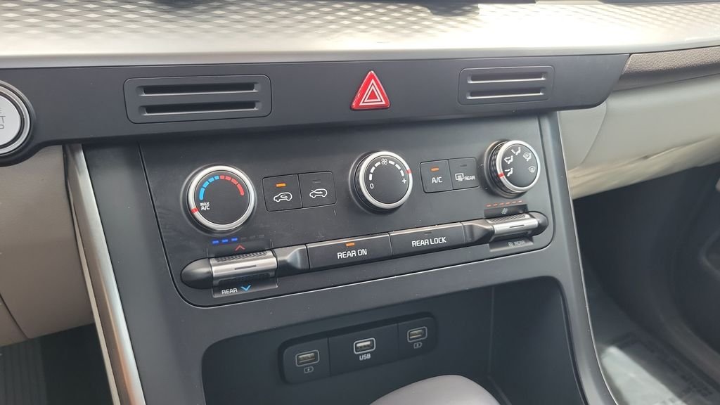 Certified Used 2024 Blue Kia LX image 15
