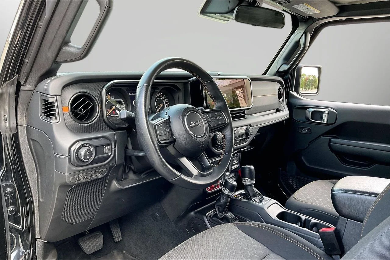 Certified Used 2024 Black Jeep Mojave image 18