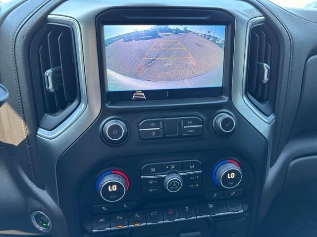 Used 2019 SILVER ICE METALLIC Chevrolet LT image 31