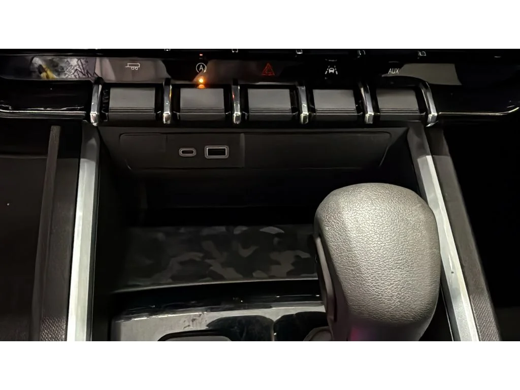 Used 2024 Summit White Chevrolet WT image 27
