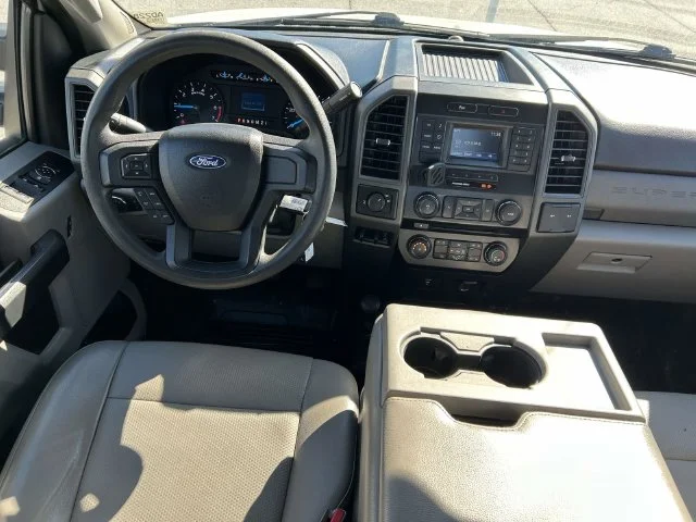 Used 2017 White Ford XL image 12