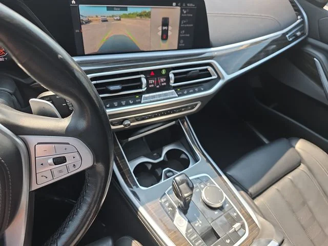Used 2021 Black BMW xDrive40i image 22