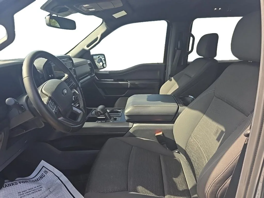 Used 2024 Agate Black Metallic Ford XLT image 4