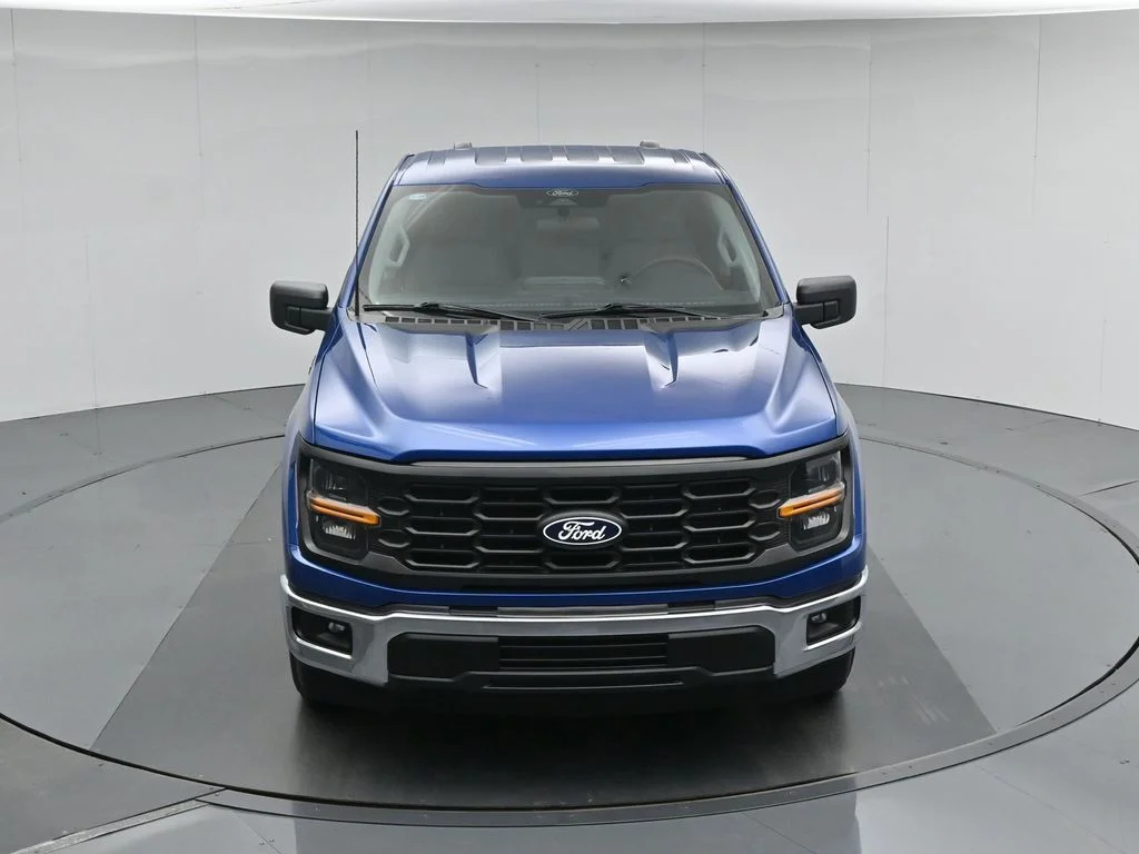 New 2026 Oxford White Ford XLT image 32