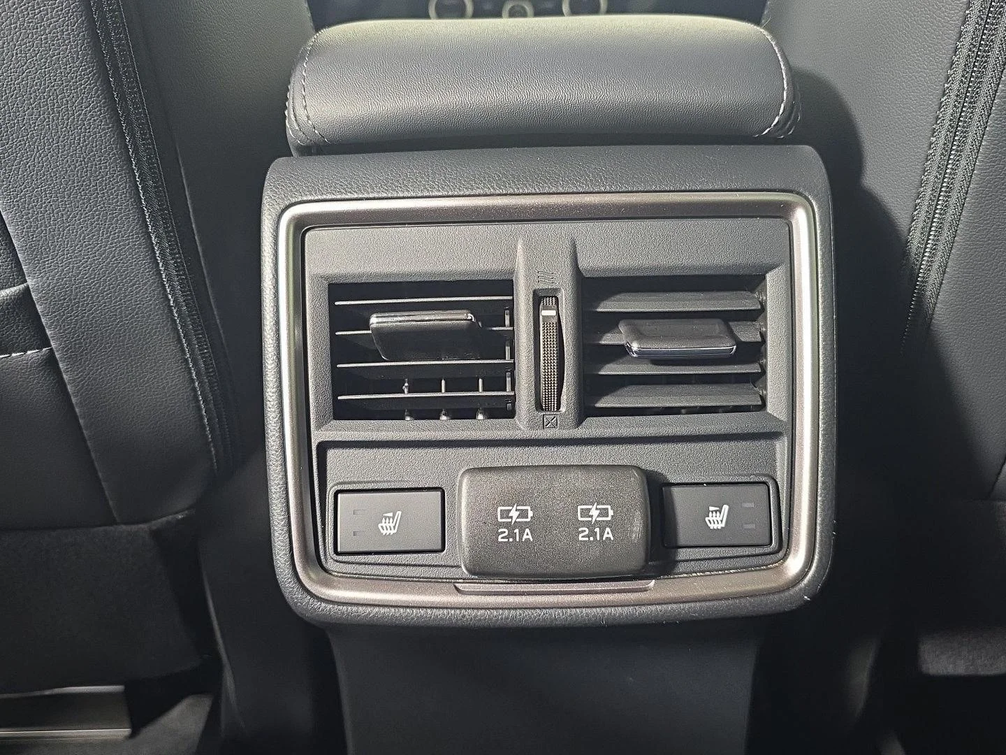 Used 2022 Crystal Black Silica Subaru Touring image 10