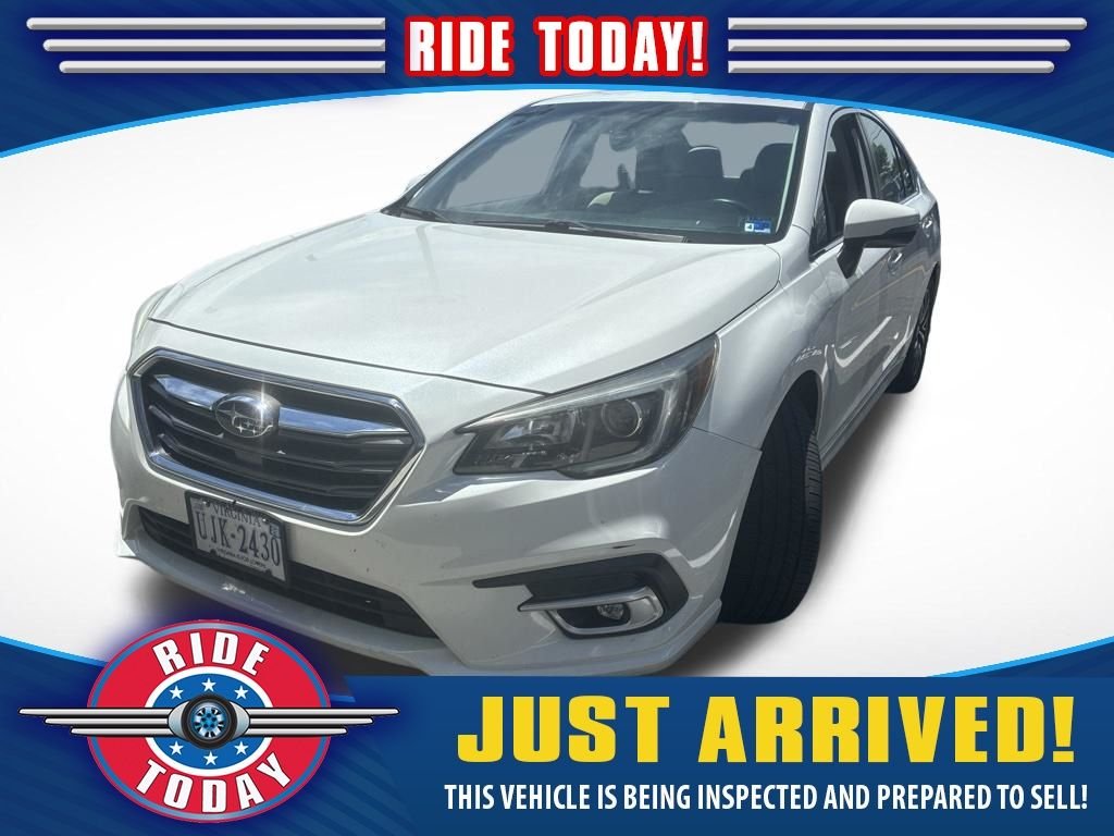Used 2018 Crystal White Pearl Subaru 2.5i image 1