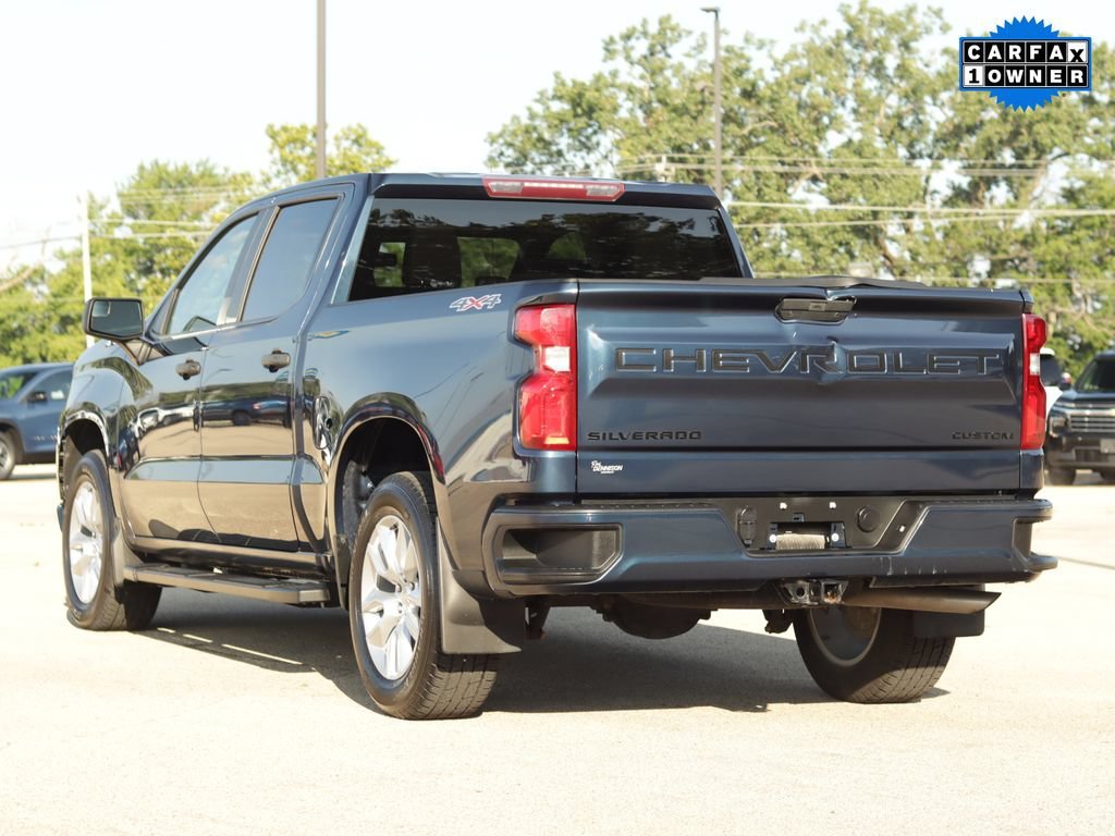 Used 2022 Northsky Blue Metallic Chevrolet Custom image 5