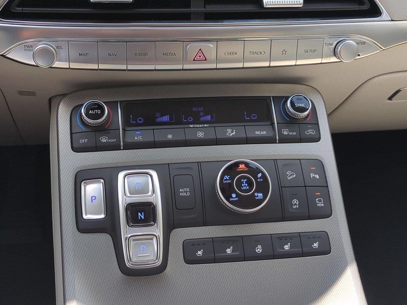 Used 2022  HYUNDAI  image 26