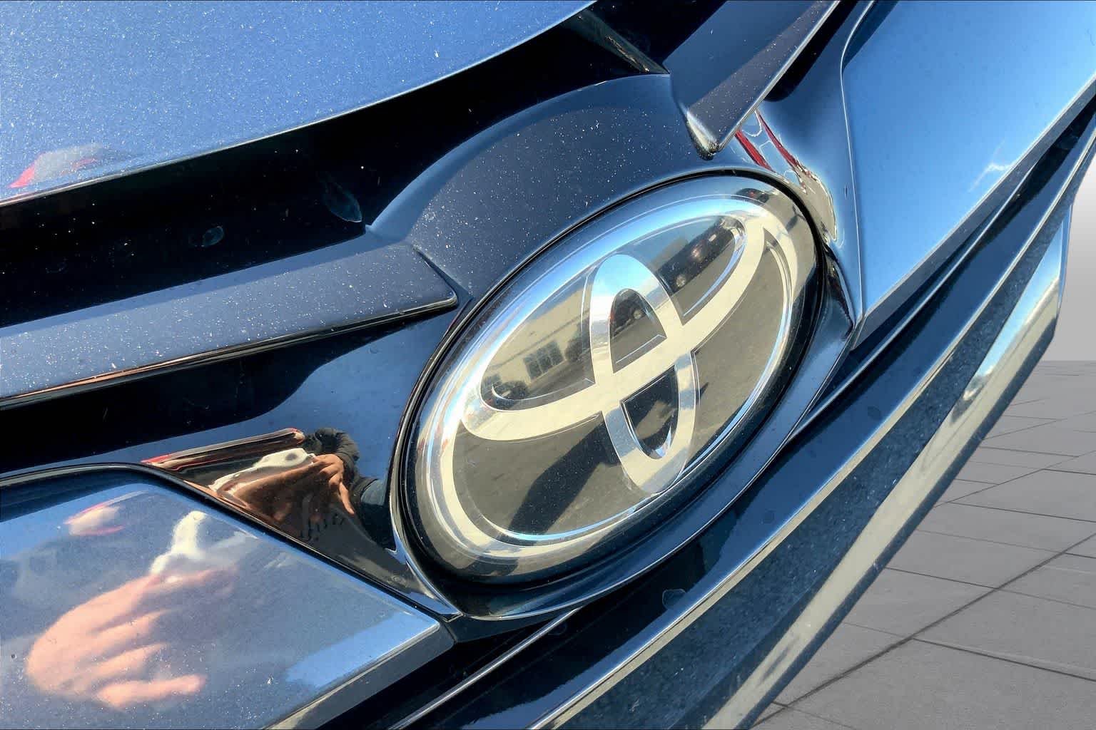 Used 2017 Slate Metallic Toyota LE image 30