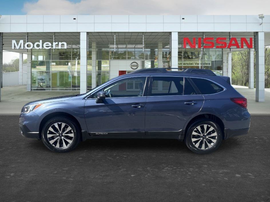 Used 2017 Twilight Blue Metallic Subaru Limited image 2
