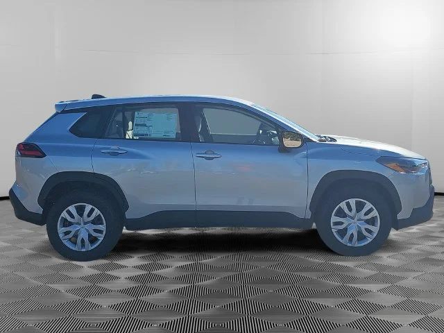 New 2026 Sonic Silver Toyota L image 5