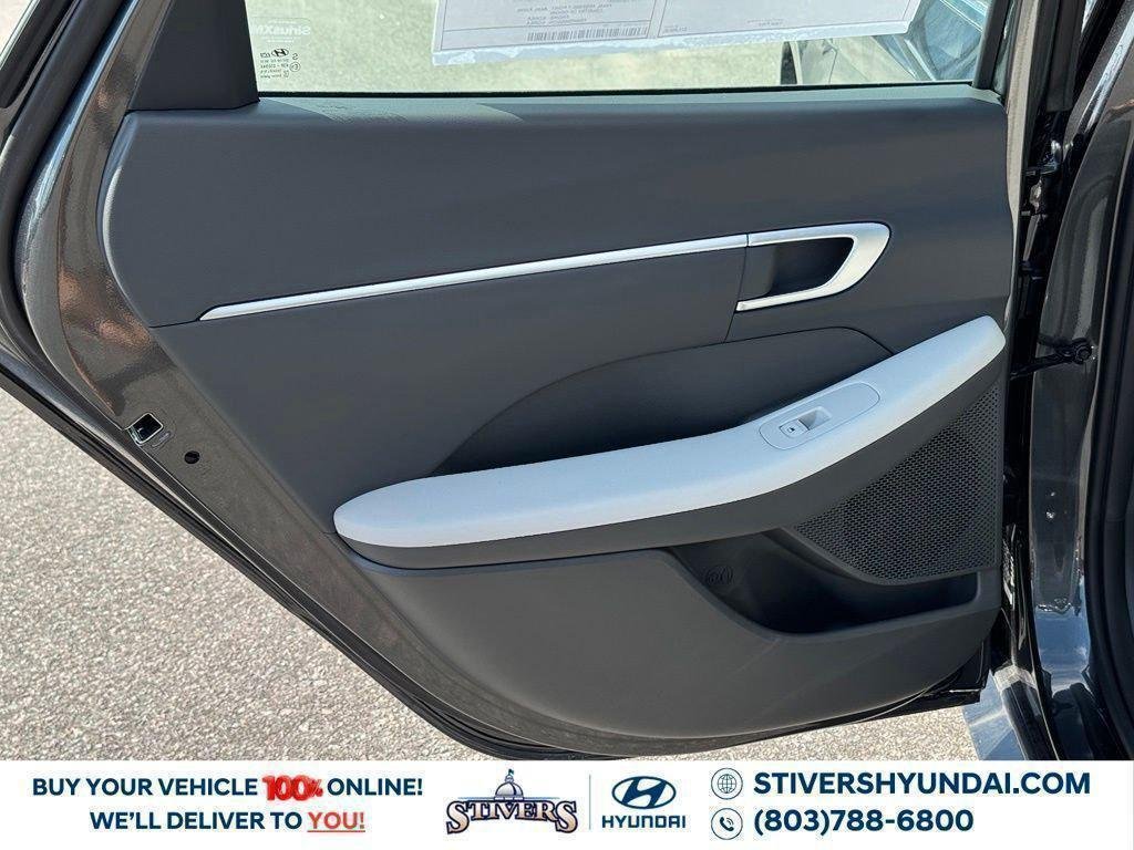 New 2026 Gray Hyundai SEL Sport image 18