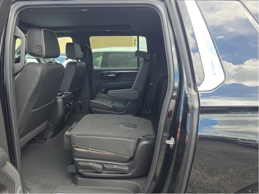 Used 2026 Black Chevrolet Premier image 9