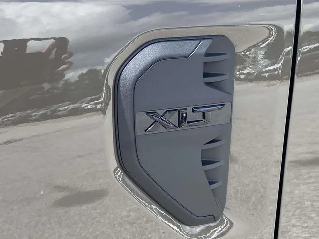 New 2026 Gray Ford XLT image 6